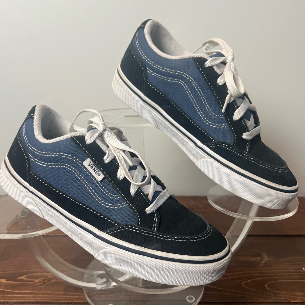 Vans Shoes Bearcat Sneakers Navy And Blue SZ 4 Youth Nice Pre owned